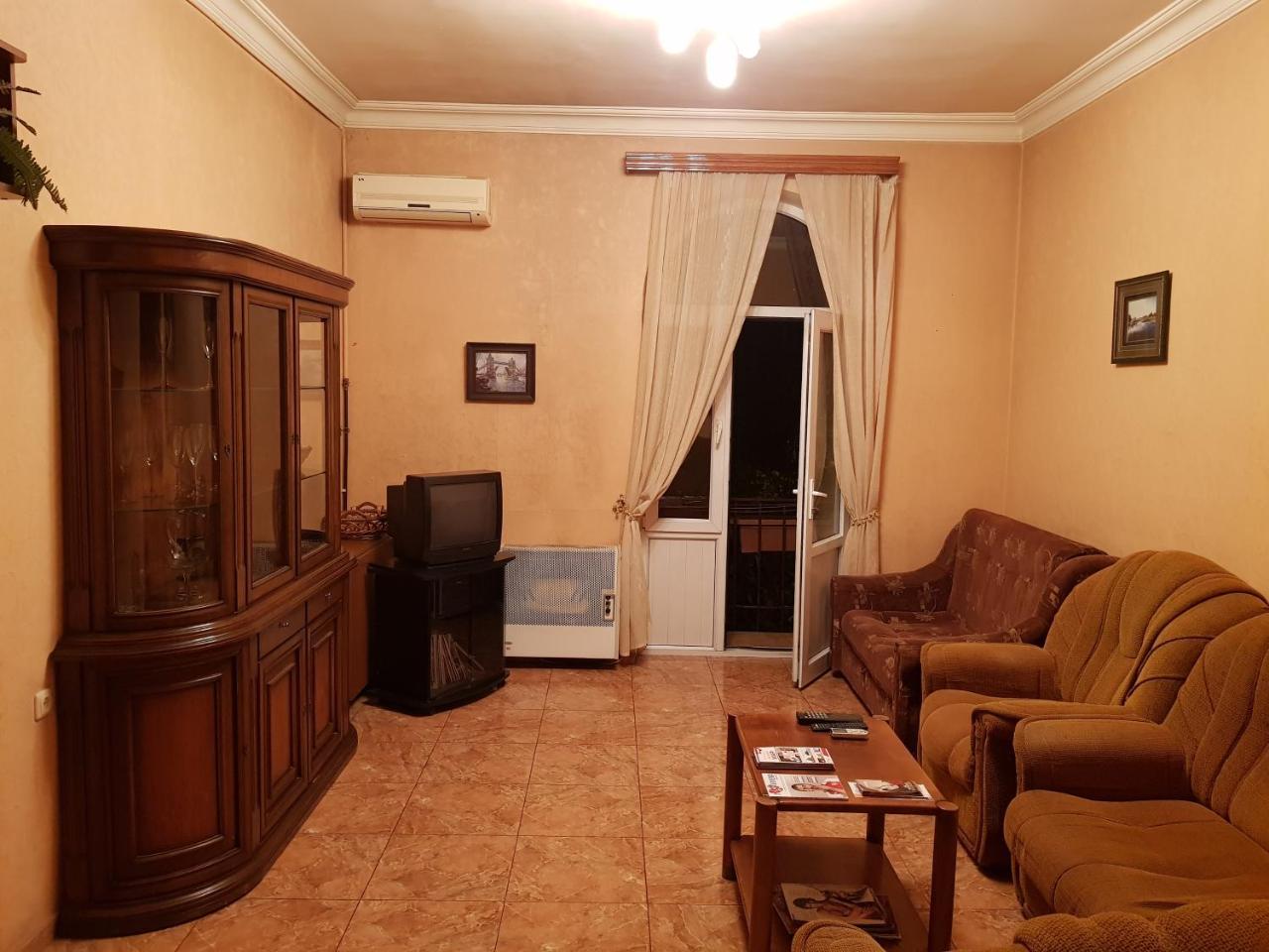 Agora Arcs Apartment Ereván Exterior foto